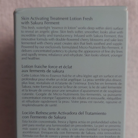 Estée LAUDER Micro EssenceTreatment Lotion Fresh with Sakura Ferment moisturizer - Picture 3 of 8